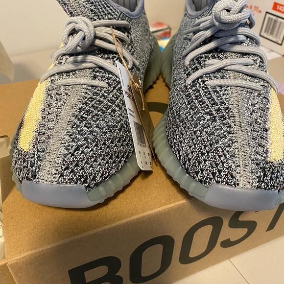 Yeezy 350 Ash blue size 6 - Picture 6 of 8
